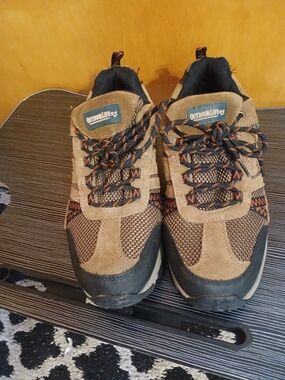 Outdoor Life Men's Brown and Black Trail Sneakers